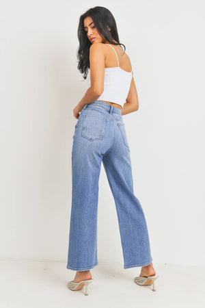 
            
                Load image into Gallery viewer, Stella Utility Pocket Wide Leg Jeans | Super Soft | Medium Wash
            
        
