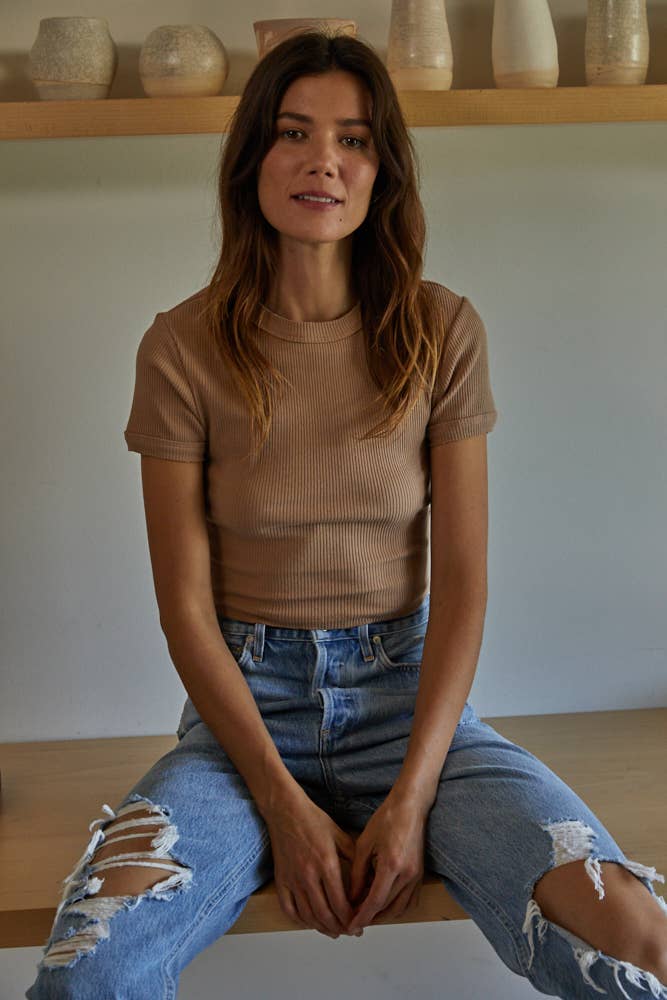 
            
                Load image into Gallery viewer, Isla Ribbed Short Sleeve Crop Top in Mocha | Final Sale
            
        